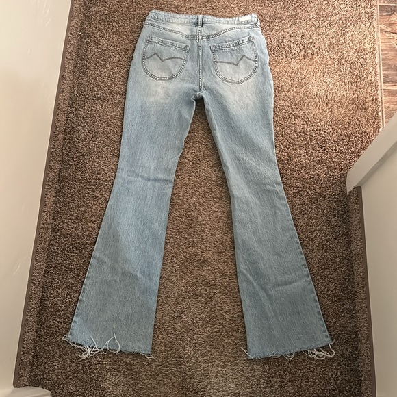 Cleo & Wolf Boot Cut Distressed Jeans - Picture 4 of 6